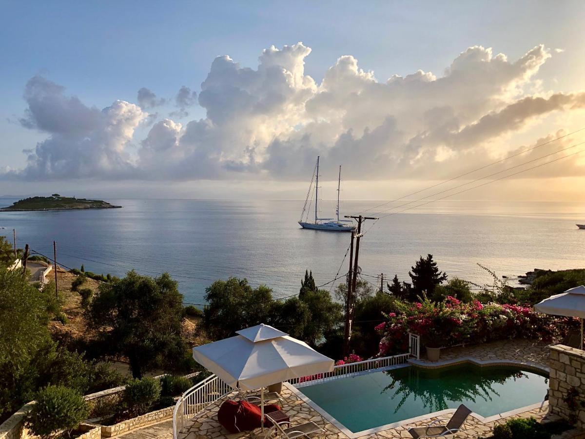 Villa Avgerini Paxos ガイオス エクステリア 写真
