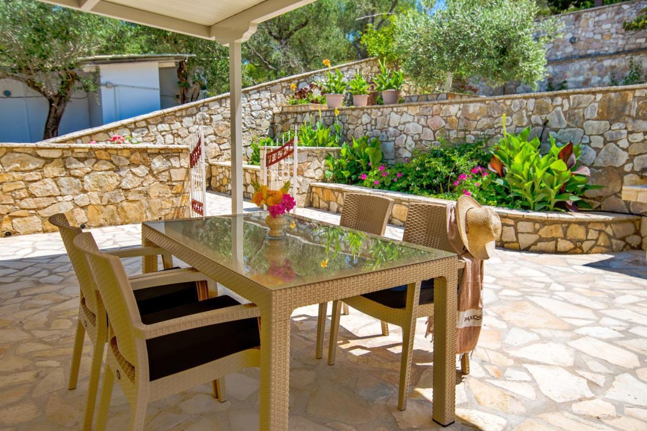 Villa Avgerini Paxos ガイオス エクステリア 写真