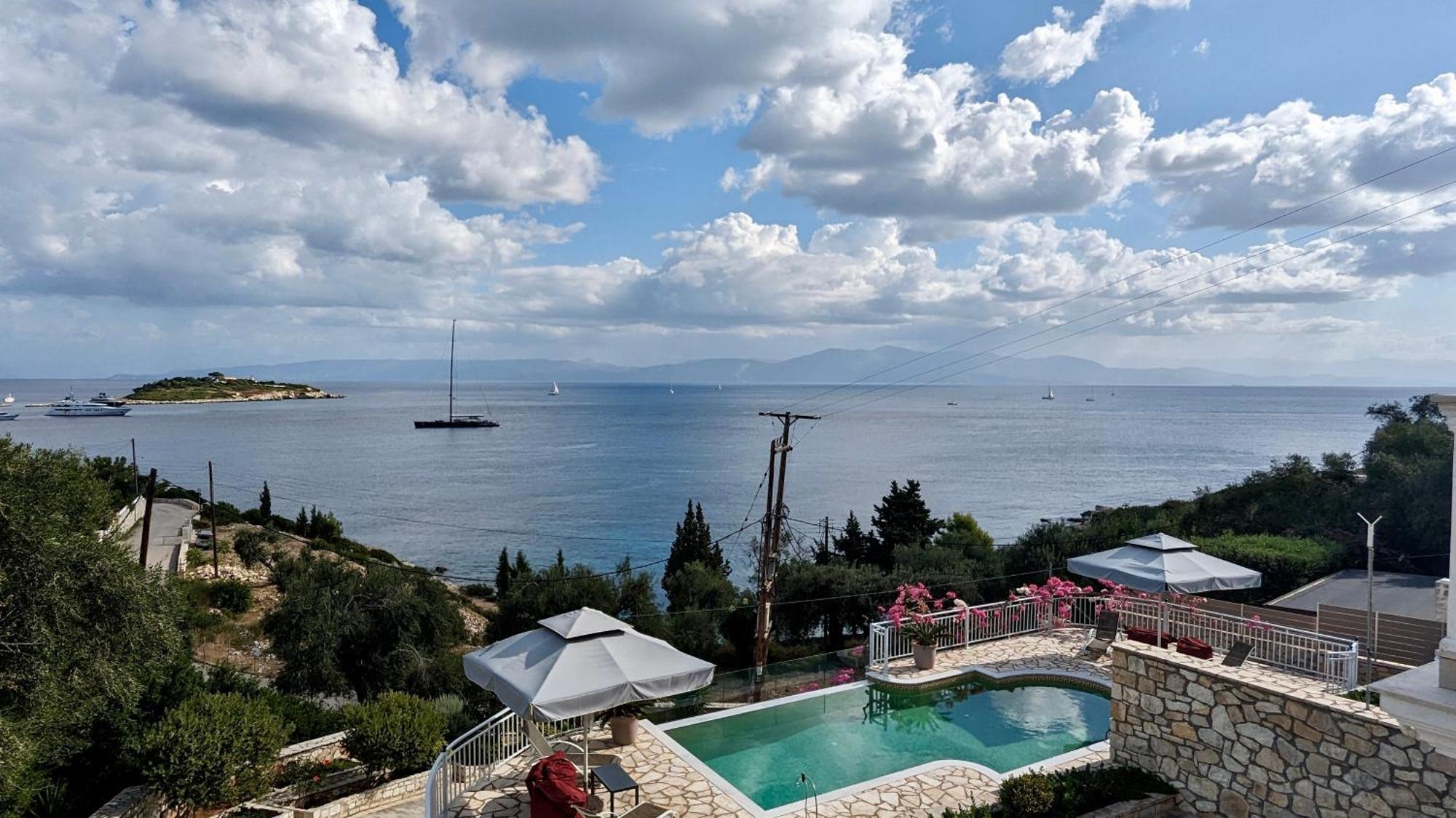 Villa Avgerini Paxos ガイオス エクステリア 写真