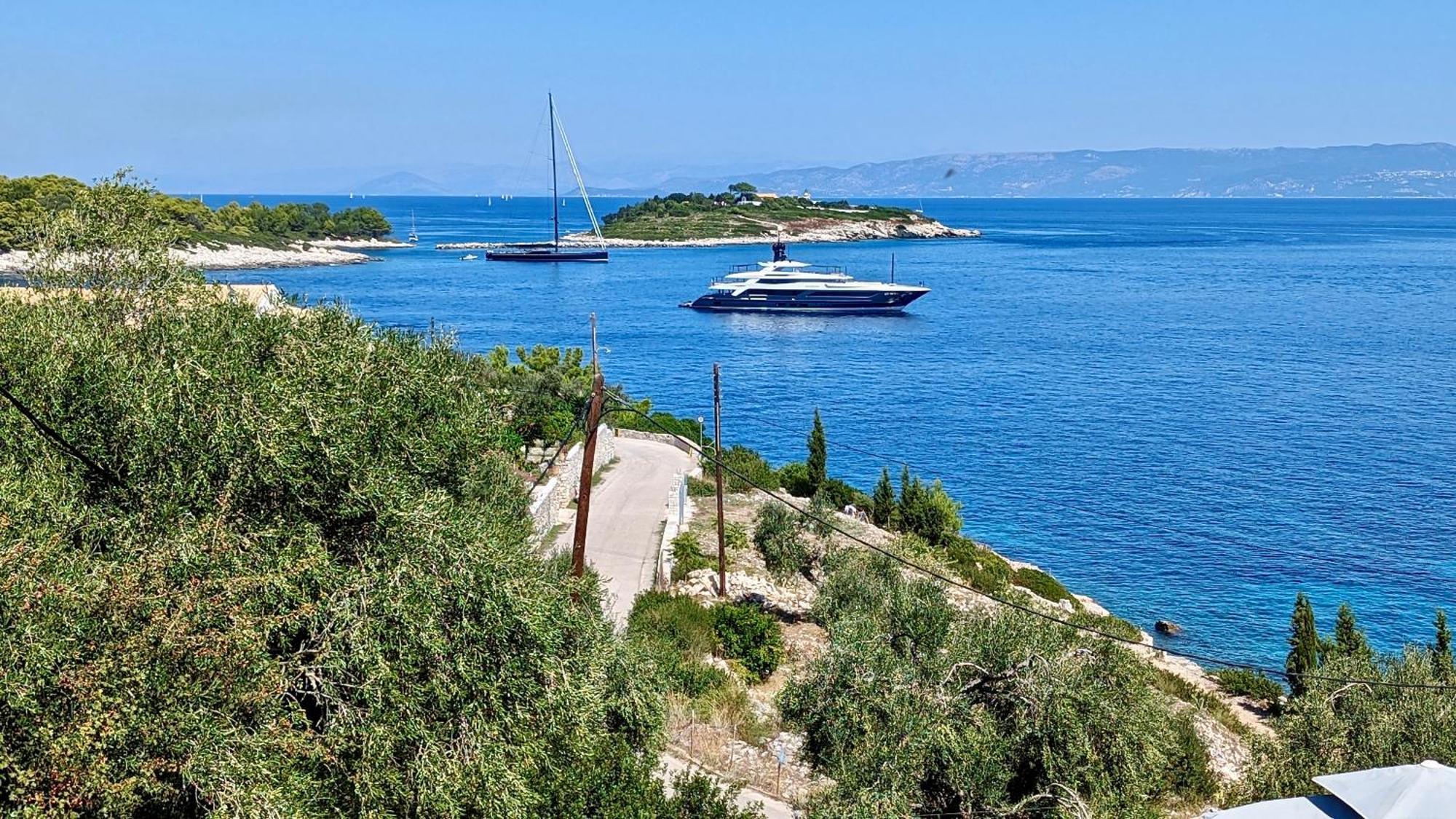 Villa Avgerini Paxos ガイオス エクステリア 写真