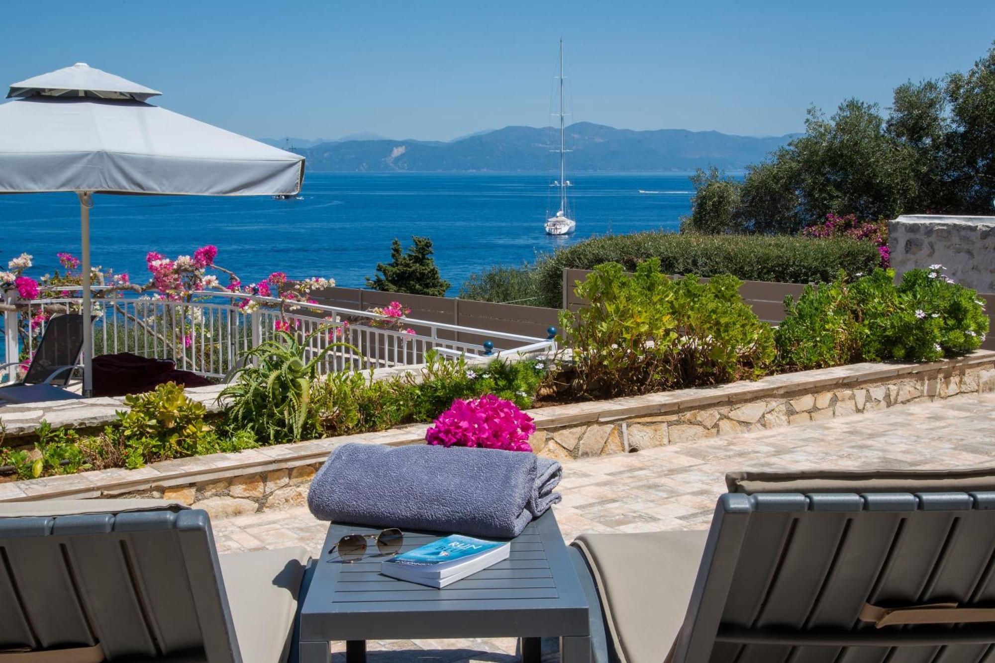 Villa Avgerini Paxos ガイオス エクステリア 写真